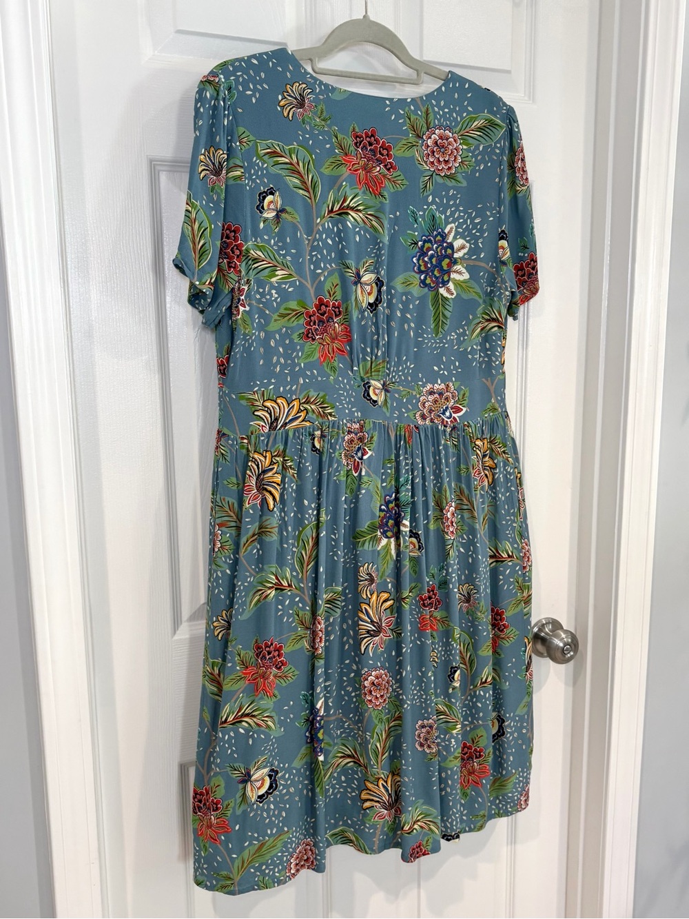 Joanie Blue Floral V-Neck Button-Front Midi Dress US 12 Pockets Vintage Inspired - Picture 8 of 13
